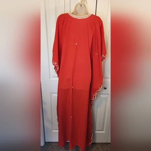 Vintage Large 1970s Red Floral White Embroidered Kaftan Long Maxi Boho - Picture 5 of 5
